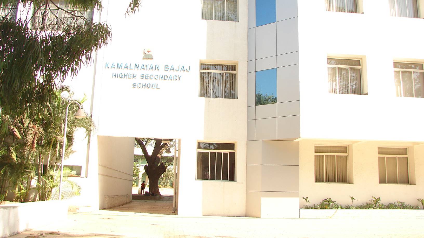 Kamalnayan Bajaj Junior College